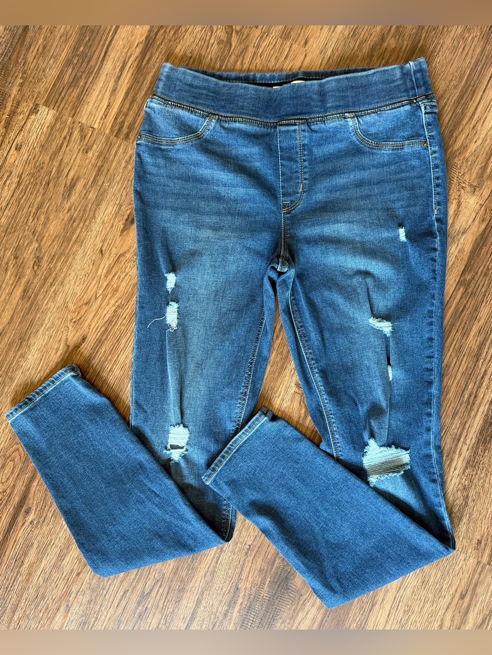 Old Navy Rockstar Distressed Women's Pull On Jeggings 10